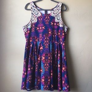 Printed dress with crochet details